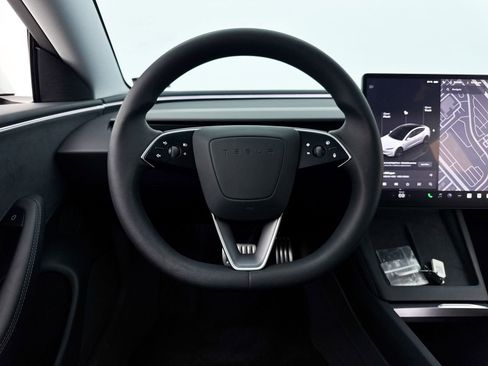 Used 2024 Tesla Model 3 Performance AWD/4WD image 3