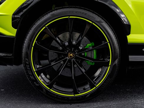 Used 2023 Lamborghini Urus S image 35