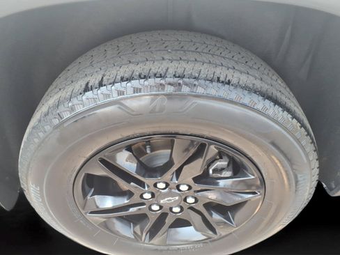 Used 2023 Chevrolet Traverse LT FWD image 10