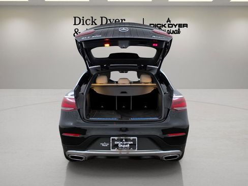 Used 2022 Mercedes-Benz GLC 300 4MATIC Coupe image 19