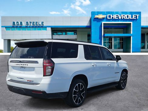 Used 2021 Chevrolet Suburban RST w/ Luxury Package AWD/4WD image 4