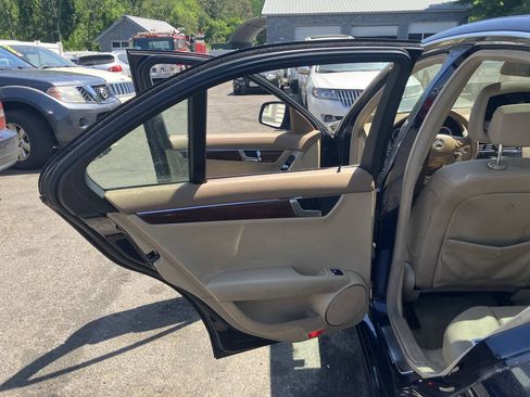 Used 2008 Mercedes-Benz C 300 4MATIC Sedan image 14