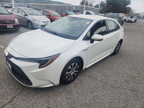 Used 2021 Toyota Corolla LE w/ Carpet Mat Package (TMS) image 1