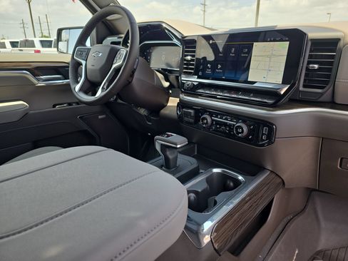 New 2026 Chevrolet Silverado 1500 RST w/ Convenience Package II AWD/4WD image 16