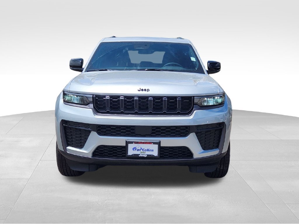 New 2026 Jeep Grand Cherokee Altitude AWD/4WD image 2