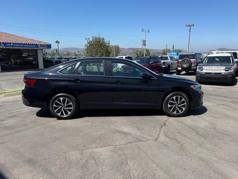 Used 2023 Volkswagen Jetta S FWD image 4