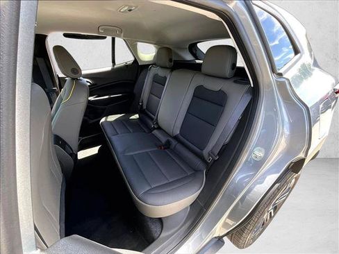 Used 2024 Chevrolet Trax ACTIV FWD image 26