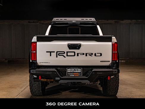 Used 2025 Toyota Tacoma TRD Pro AWD/4WD image 8