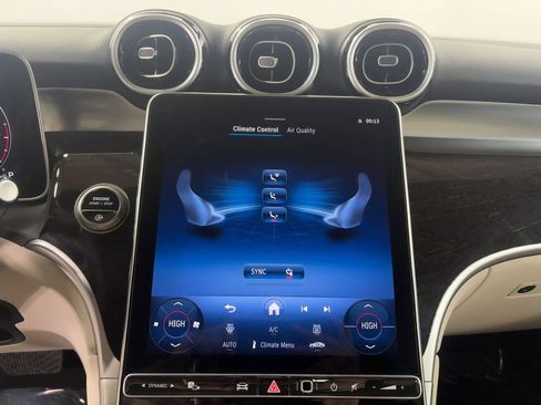 Certified 2025 Mercedes-Benz GLC 300 4MATIC image 18