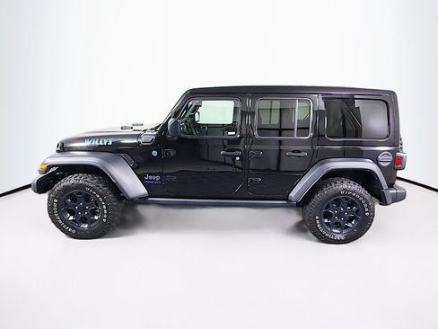 Used 2023 Jeep Wrangler Unlimited w/ Sun & Screen Package AWD/4WD image 4