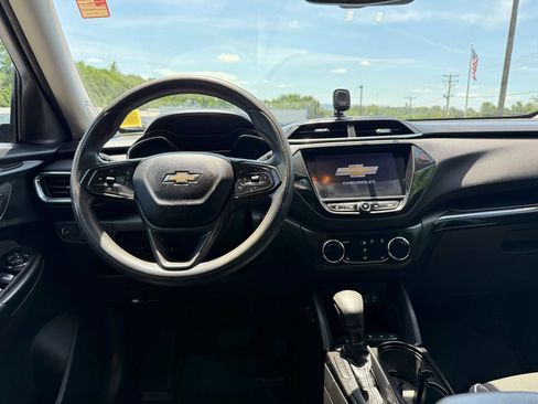 Used 2021 Chevrolet TrailBlazer LT w/ Convenience Package AWD/4WD image 19
