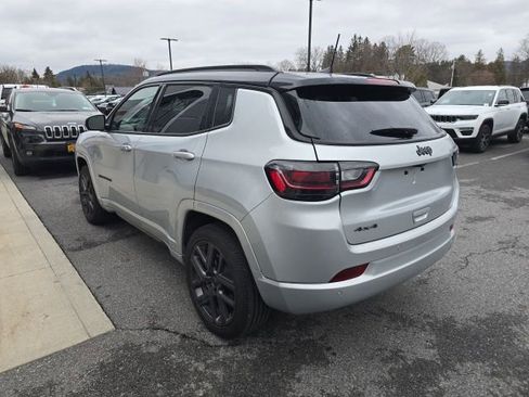 Certified 2025 Jeep Compass Limited w/ High Altitude Package AWD/4WD image 4