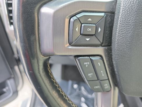 Used 2019 Ford Expedition Max Platinum image 19