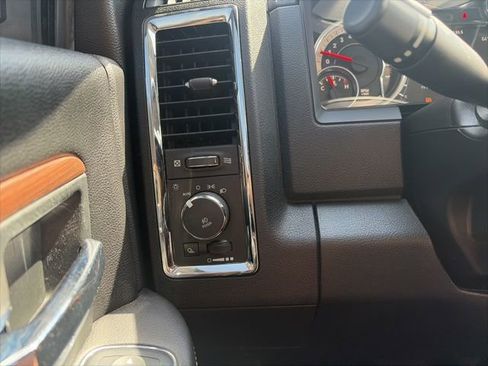 Used 2018 RAM 2500 Laramie w/ Snow Chief Group AWD/4WD image 14