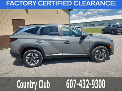 Used 2025 Hyundai Tucson SEL AWD/4WD image 9