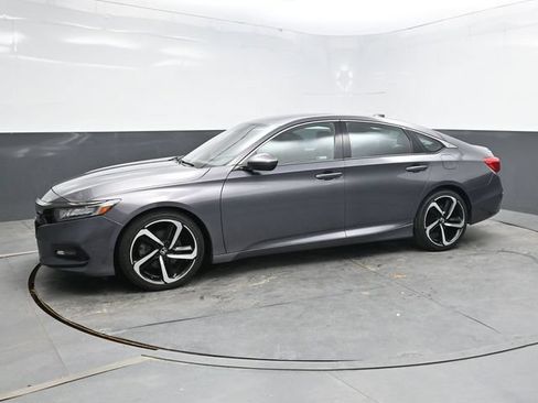 Used 2018 Honda Accord Sport image 3