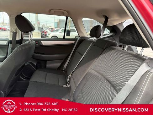 Used 2018 Subaru Outback 2.5i Premium image 28
