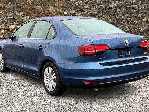 Used 2017 Volkswagen Jetta S w/ Jetta S Cold Weather Package image 9