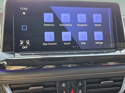 Used 2025 Volkswagen Atlas SEL Premium R-Line AWD/4WD image 23