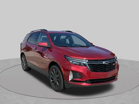 Used 2023 Chevrolet Equinox RS w/ RS Leather Package AWD/4WD image 13