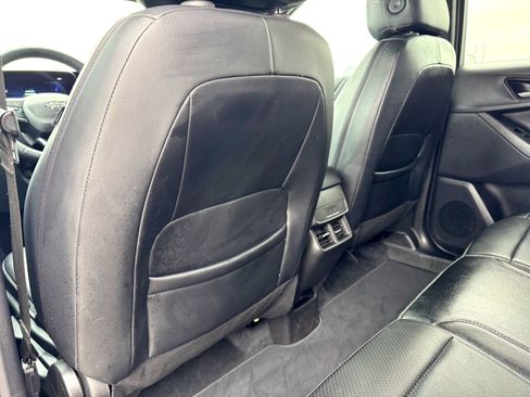 Used 2025 Chevrolet Equinox LT w/ Safety and Technology Package image 18