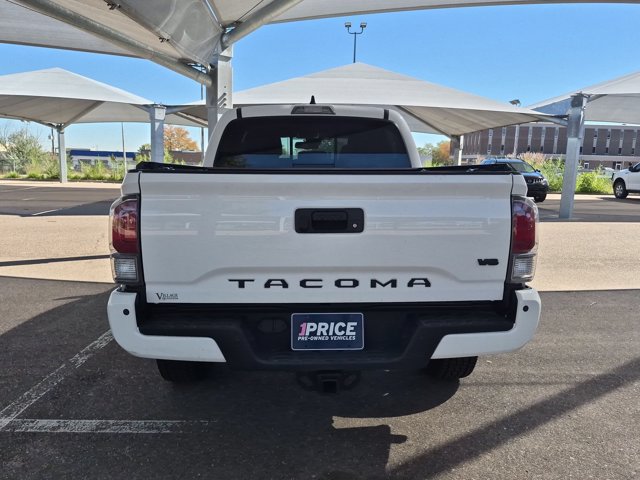 Used 2021 Toyota Tacoma TRD Sport w/ Technology Package AWD/4WD image 5