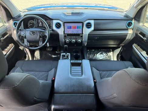 Used 2018 Toyota Tundra SR5 w/ SR5 Upgrade Package RWD image 30