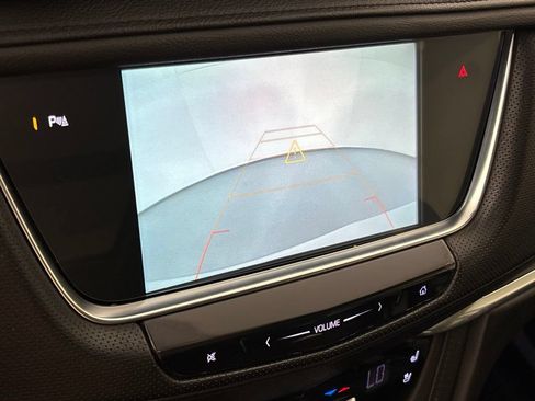 Used 2018 Cadillac XT5 Premium Luxury FWD image 45