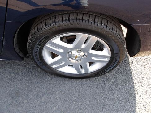Used 2011 Chevrolet Impala LT w/ Luxury Edition Package FWD image 22