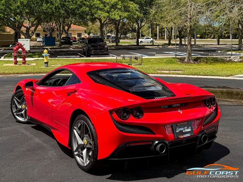 Used 2021 Ferrari F8 Tributo image 47