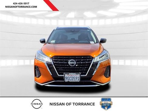 Certified 2023 Nissan Kicks SV image 2