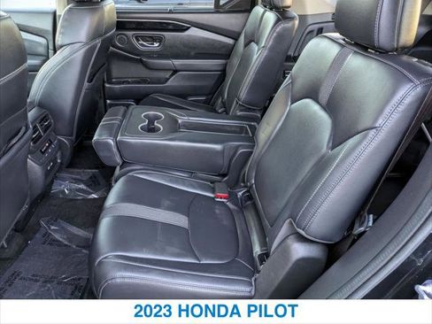 Used 2023 Honda Pilot Touring image 22