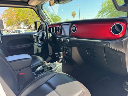 Used 2020 Jeep Wrangler Unlimited Rubicon AWD/4WD image 36