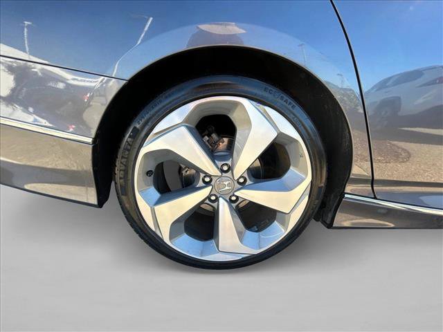 Used 2018 Honda Accord Touring image 13