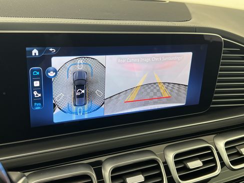 Certified 2026 Mercedes-Benz Maybach GLS 600 4MATIC image 32