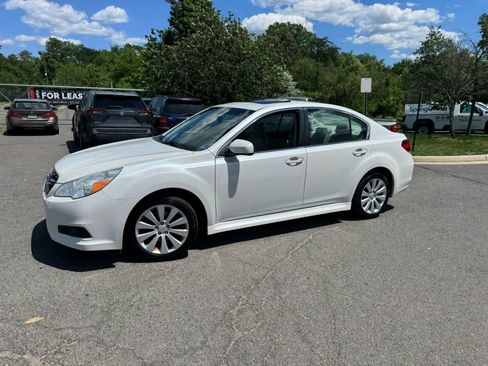 Used 2011 Subaru Legacy 2.5i Limited AWD/4WD image 4