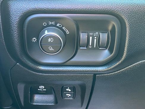 Used 2019 RAM 1500 Big Horn image 26