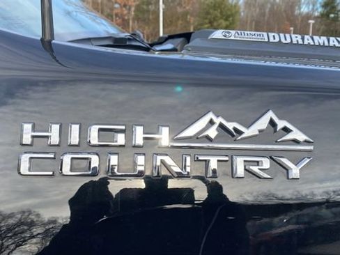 Used 2022 Chevrolet Silverado 2500 High Country w/ Z71 Off-Road Package image 14