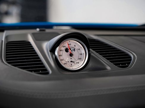 Used 2018 Porsche 911 GT3 RWD image 12