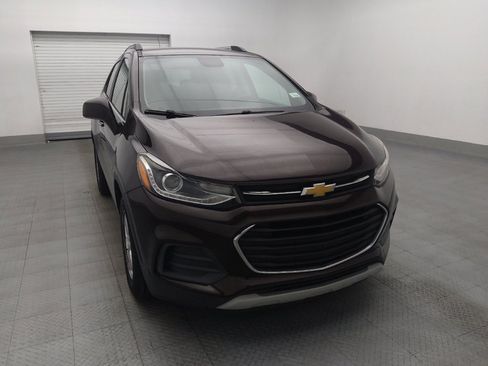 Used 2020 Chevrolet Trax LT w/ Driver Confidence Package FWD image 14
