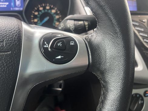 Used 2014 Ford Focus SE w/ SE Sport Package image 20