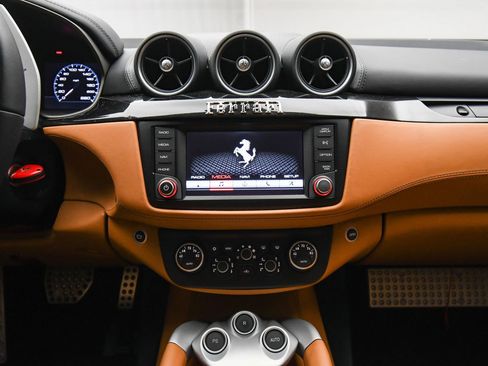 Certified 2016 Ferrari FF image 46