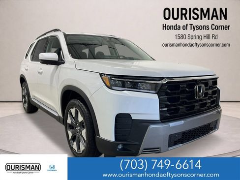 New 2026 Honda Pilot Touring image 1