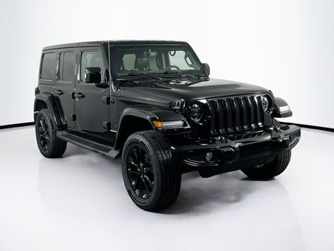 Used 2023 Jeep Wrangler Unlimited Sahara image 3