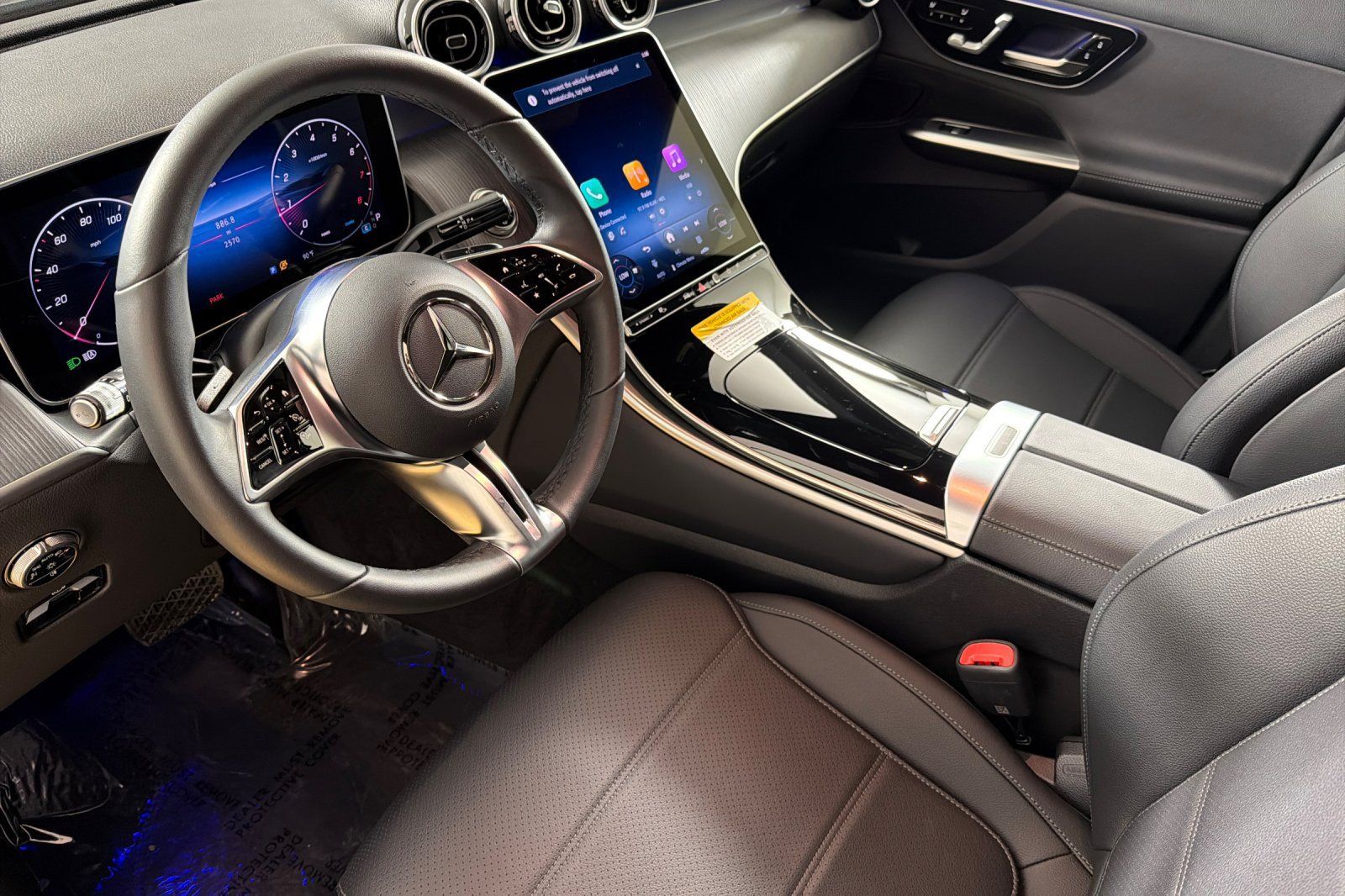 Used 2026 Mercedes-Benz GLC 300 image 9