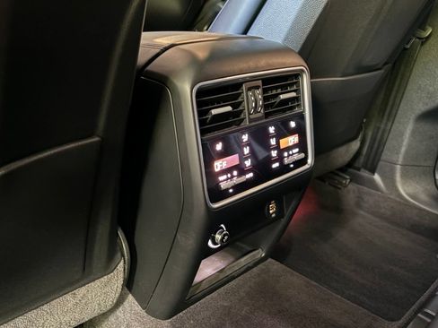 Used 2019 Porsche Cayenne Turbo AWD/4WD image 20
