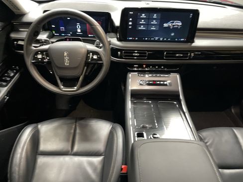Used 2025 Lincoln Aviator 2WD image 30