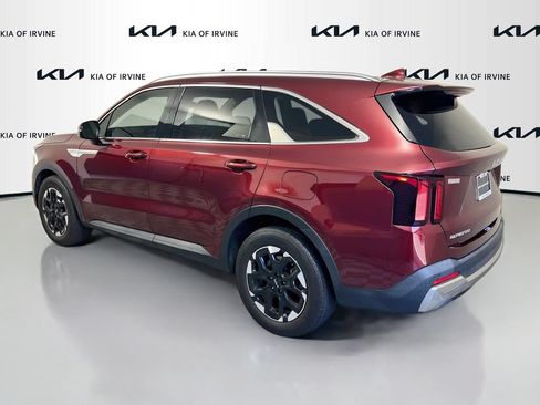 Certified 2024 Kia Sorento S w/ Panoramic Sunroof Package FWD image 6