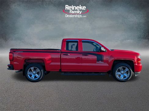 Used 2018 Chevrolet Silverado 1500 Custom image 4
