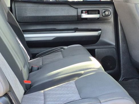 Used 2016 Toyota Tundra SR5 image 18